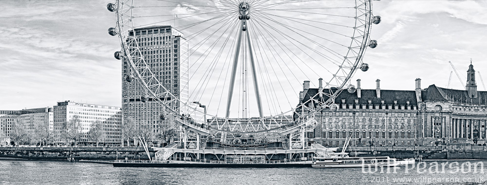 Millennium Wheel – Black and White