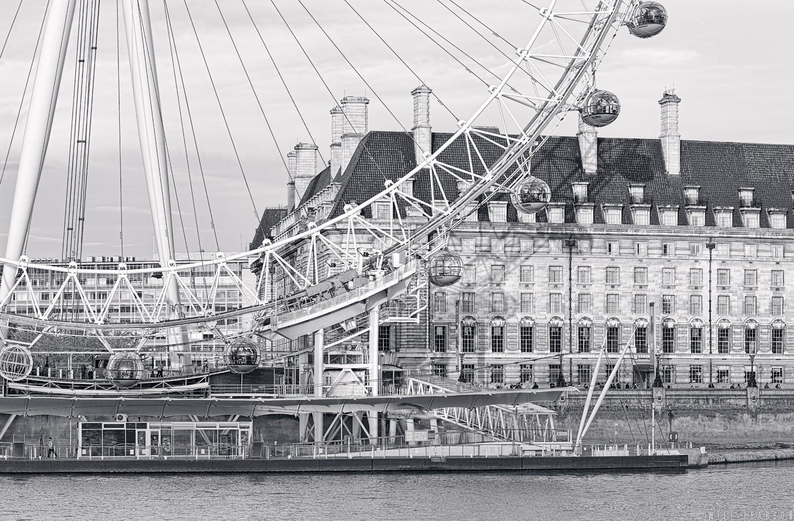 London Eye Panorama Black and White