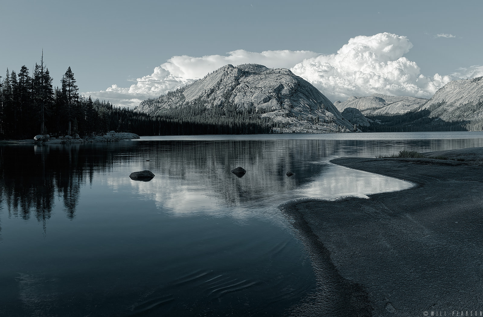 Tenaya Lake, California